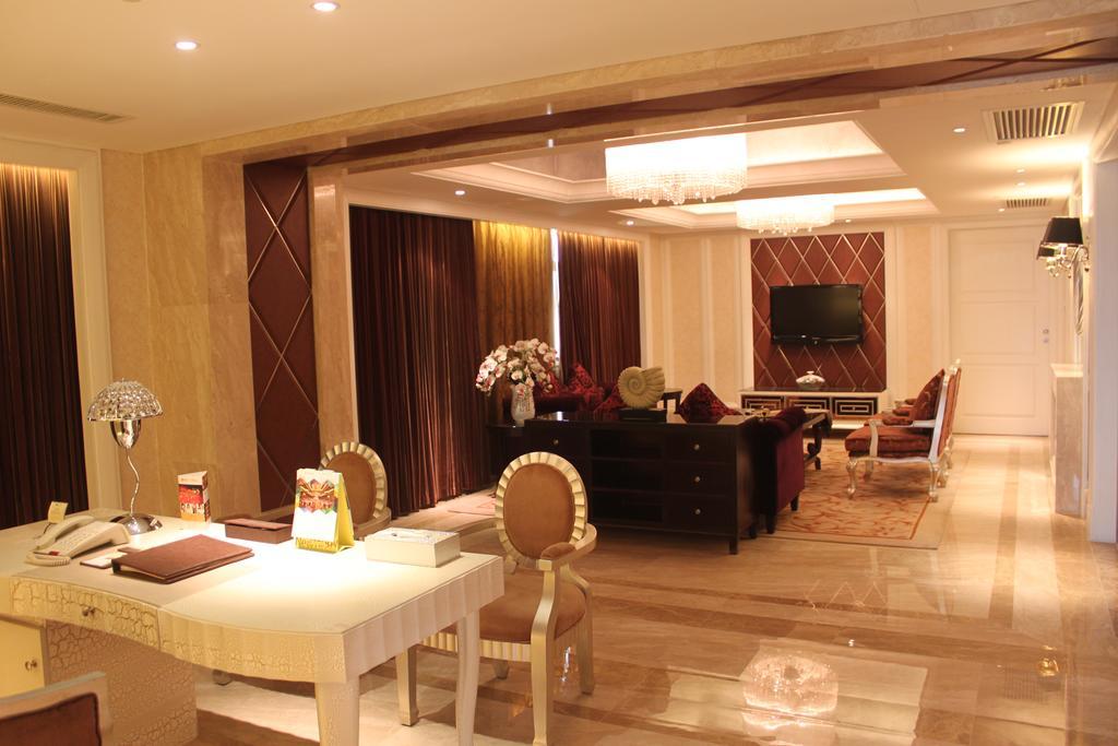 Zhengzhou Yuehai Hotel Exterior photo