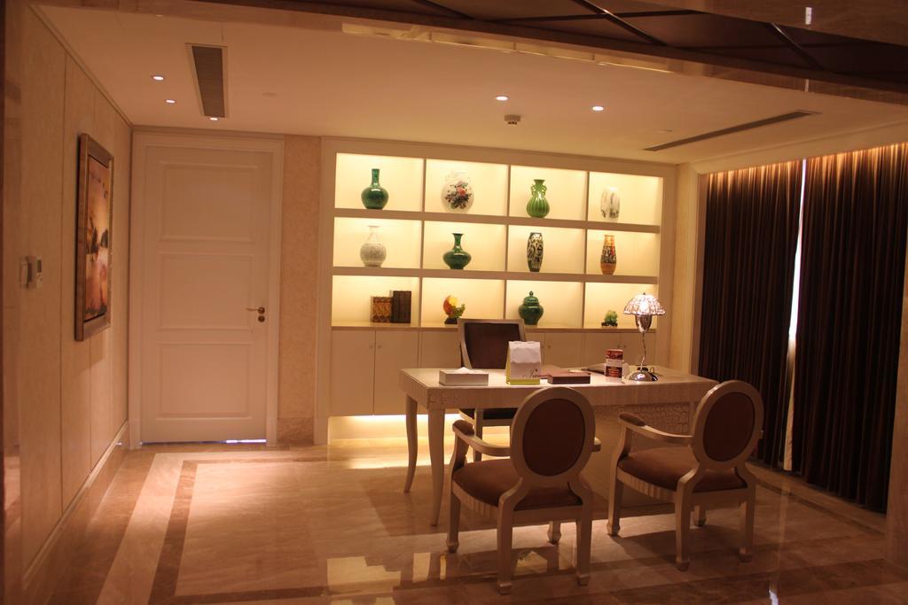Zhengzhou Yuehai Hotel Exterior photo