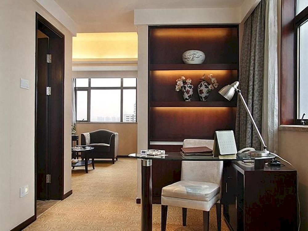 Zhengzhou Yuehai Hotel Exterior photo